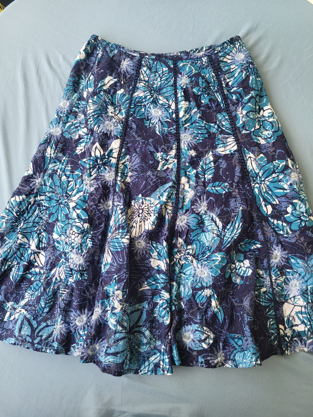Chico's Navy and Teal Floral Circle Skirt